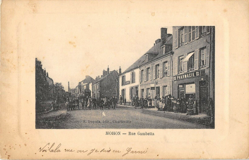 Carte postale ancienne Mohon Rue Gambetta (cliché pas courant