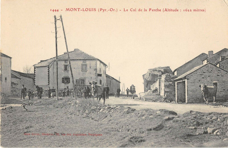 Carte postale ancienne Mont Louis Le Col De La Perche à Mont-Louis