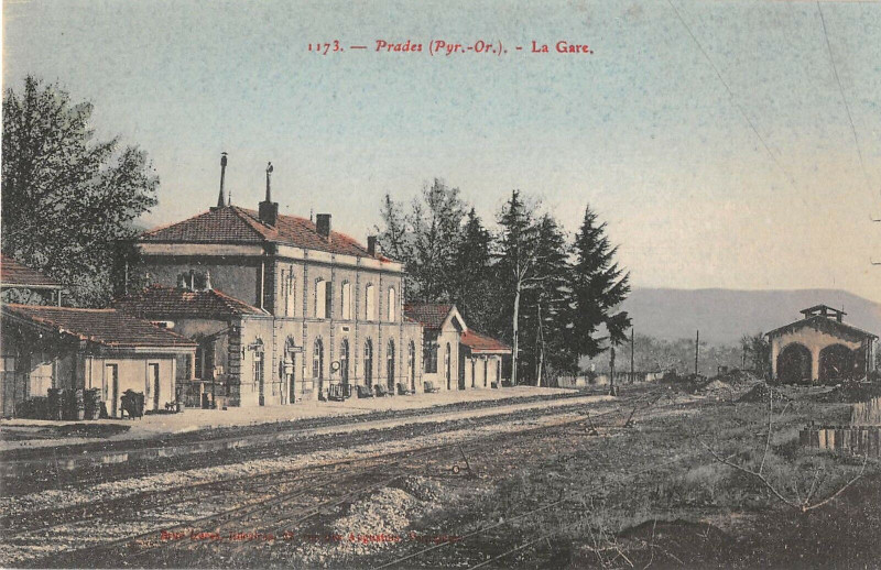 Carte postale ancienne Prades La Gare à Prades