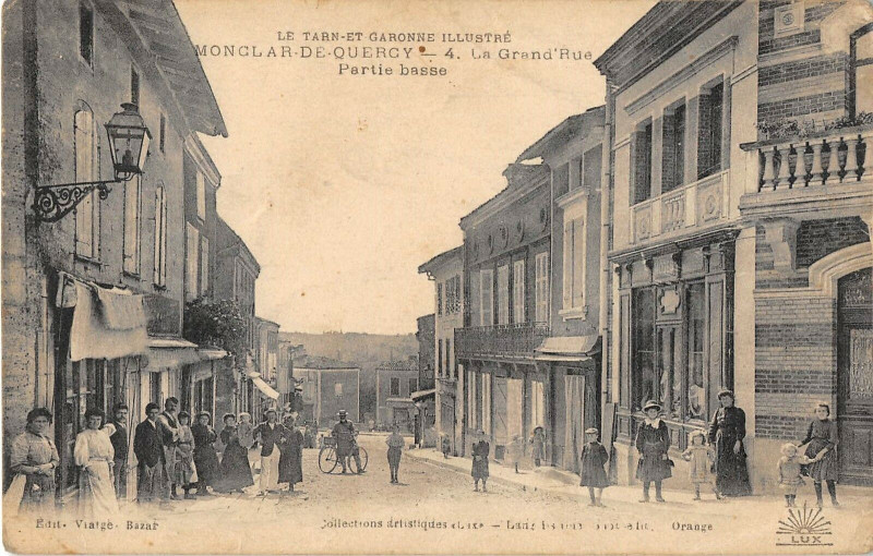 Carte postale ancienne Monclar De Quercy La Grand Rue Partie Basse à Monclar-de-Quercy