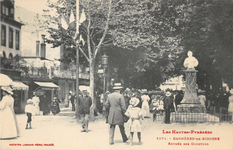 Carte postale ancienne Bagneres De Bigorre Entree Des Coustous