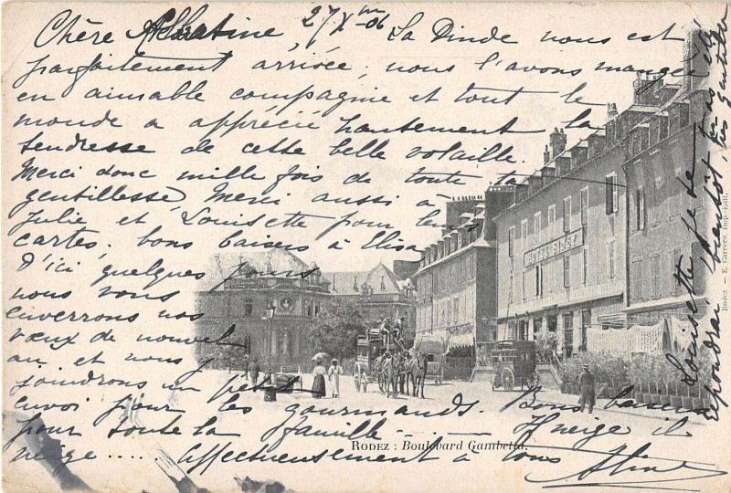 Carte postale ancienne Rodez Le Boulevard Gambetta (dos non divisé) à Rodez