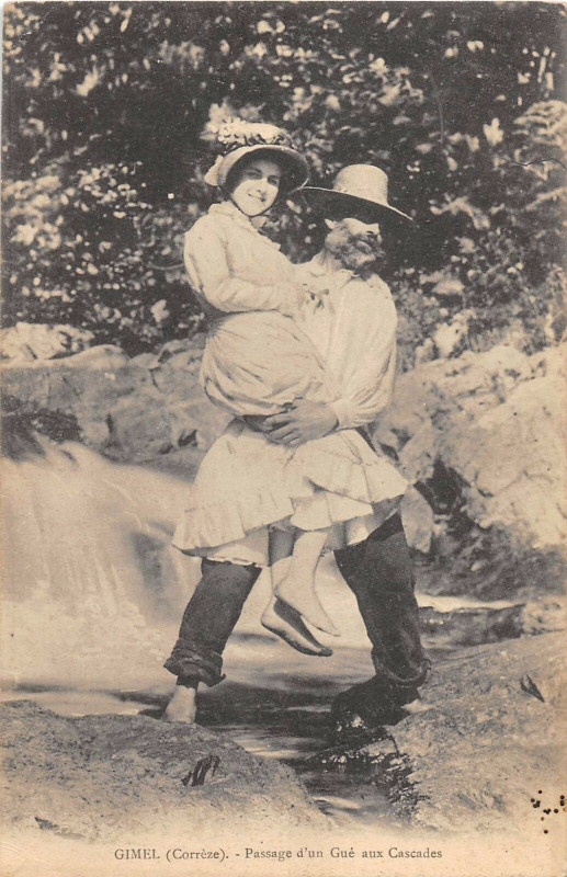 Carte postale ancienne Gimel Passage D'Un Gue Aux Cascades