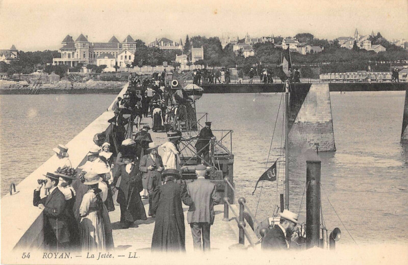 Carte postale ancienne Royan La Jetee à Royan