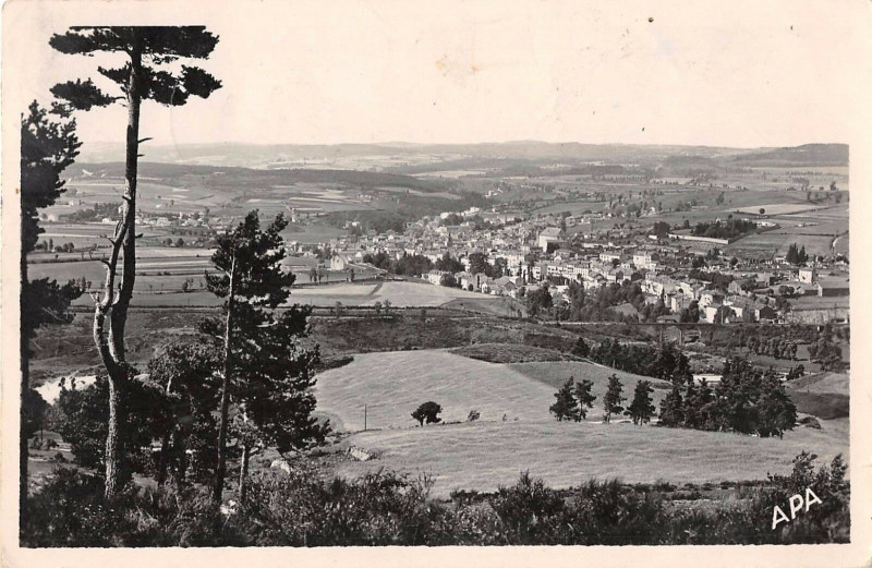Carte postale ancienne Langogne Vue Generale Sur La Vallee De L'Allier à Langogne