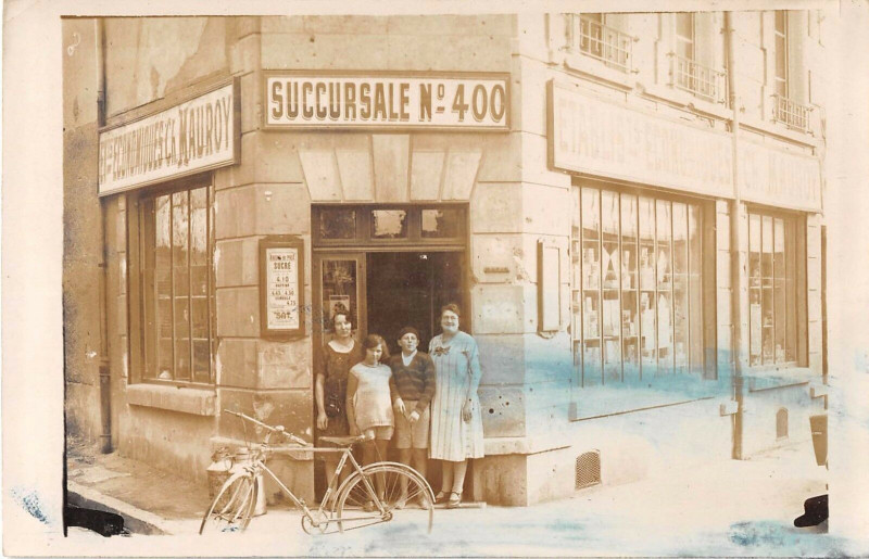 Carte postale ancienne Amiens Carte Photo Succursale N°400 Etablissement Ch.mauroy à Amiens