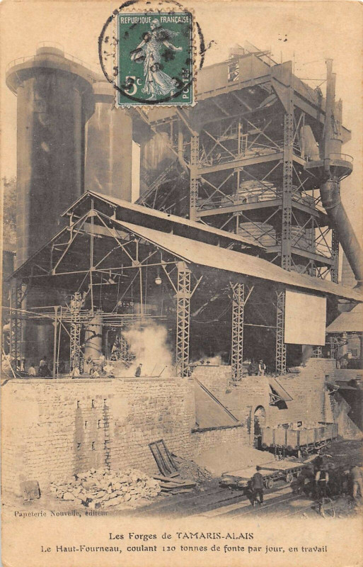 Carte postale ancienne Les Forges De Tamaris Alais Le Haut Fourneau