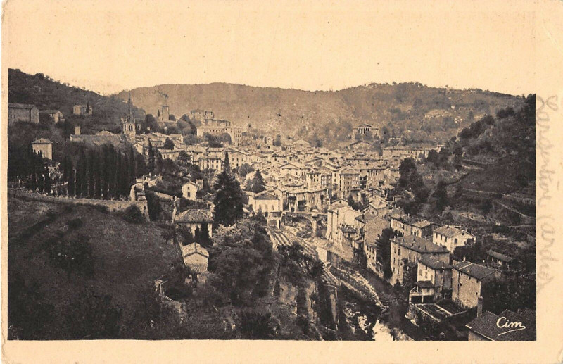 Carte postale ancienne Largentiere Vue Generale à Largentière