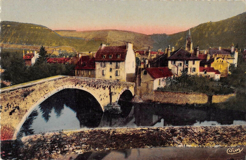 Carte postale ancienne Mende Pont Notre Dame à Mende
