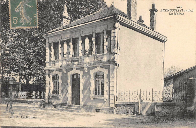 Carte postale ancienne Arengosse La Mairie à Arengosse