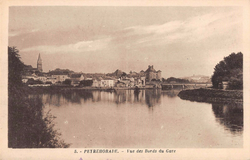 Carte postale ancienne Peyrehorade Vue Des Bords Du Gave à Peyrehorade