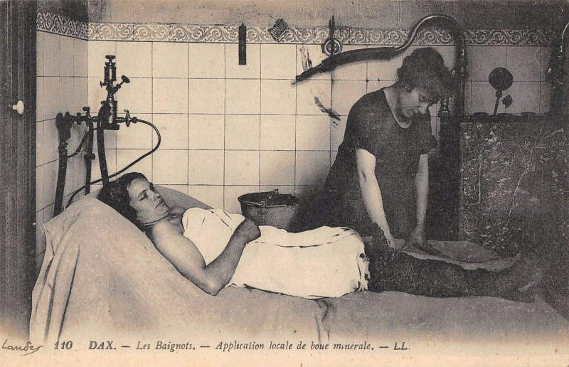 Carte postale ancienne Dax Application Locale De Boue Minerale à Dax