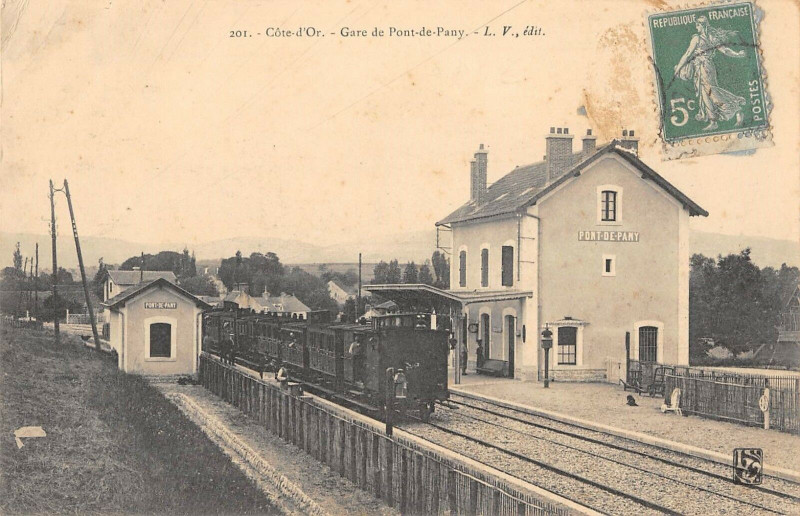 Carte postale ancienne Cote D'Or Gare De Pont De Pany (Train à Pont