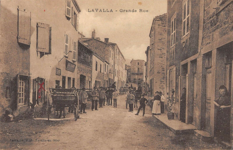 Carte postale ancienne Lavalla Grande Rue