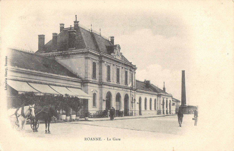 Carte postale ancienne Roanne La Gare à Roanne