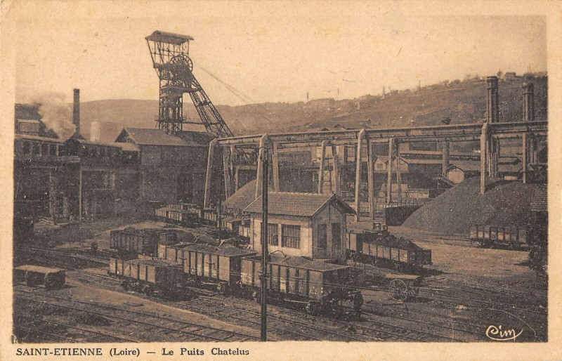 Carte postale ancienne Saint Etienne Puits Chatelus à Châtelus