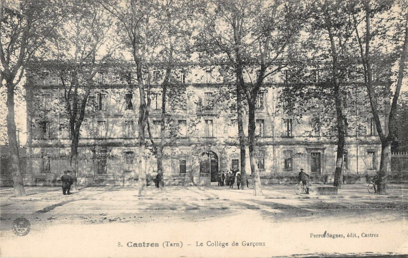 Carte postale ancienne Castres Le College De Garcons à Castres