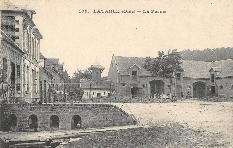 Carte postale ancienne Lataule La Ferme à Lataule