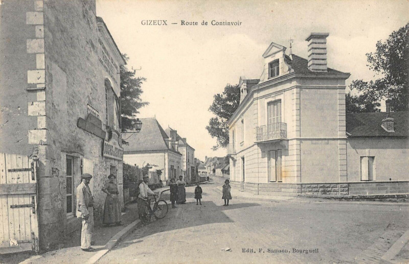 Carte postale ancienne Gizeux Route De Continvoir à Gizeux