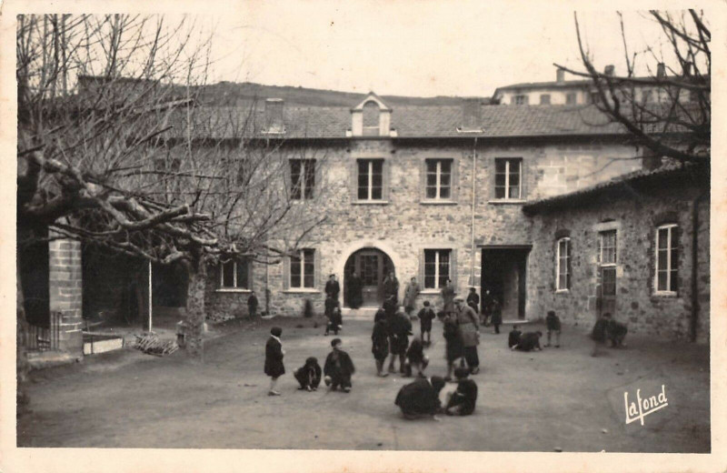 Carte postale ancienne Saint Sauveur En Rue Ecole Libre De Garcons à Arcon