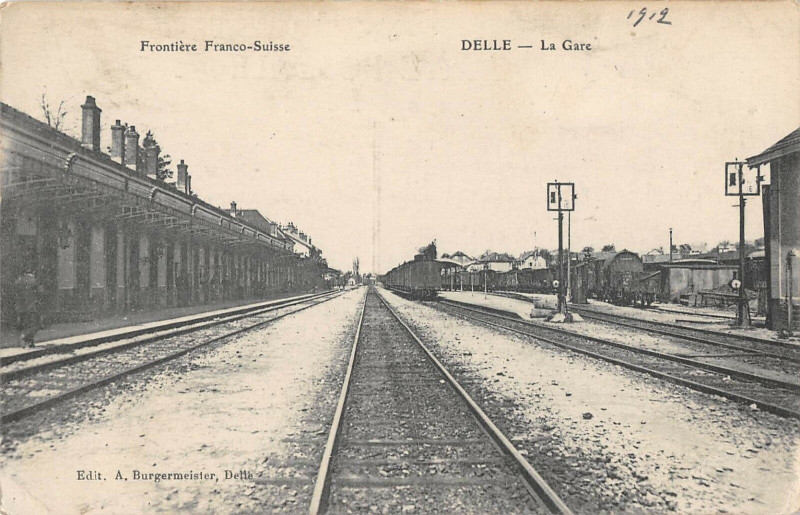 Carte postale ancienne Delle La Gare à Delle