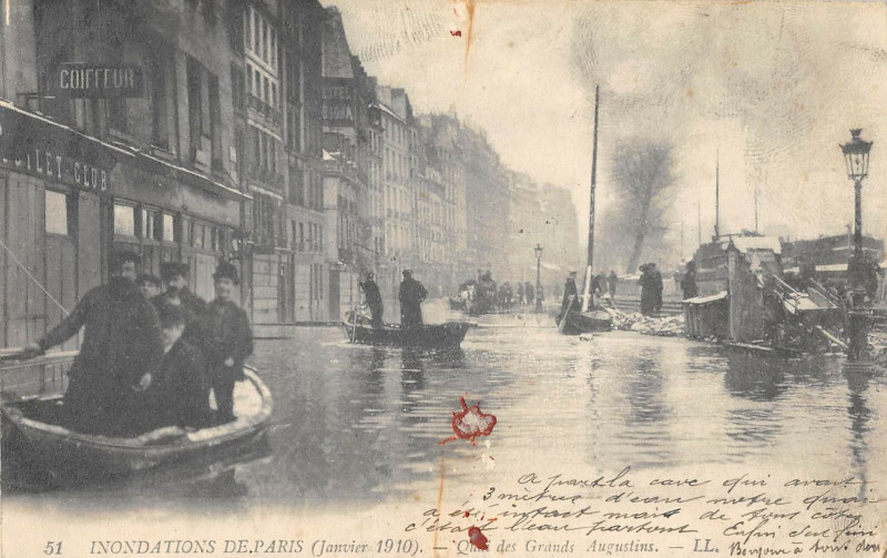 Carte postale ancienne Paris Inondations Quai Des Grands Augustins à Paris
