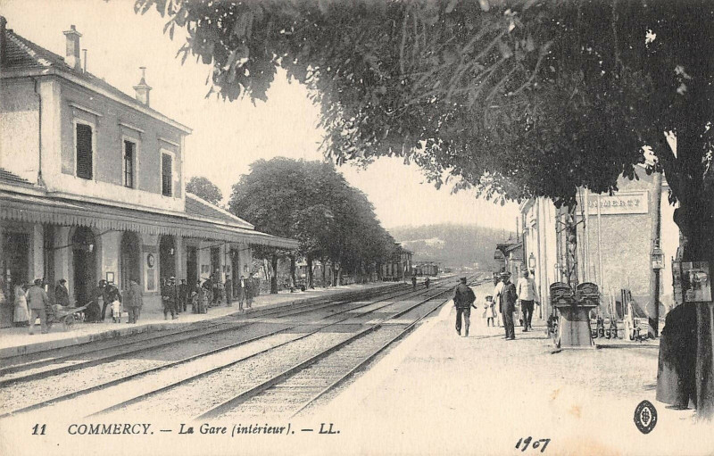 Carte postale ancienne Commercy La Gare à Commercy