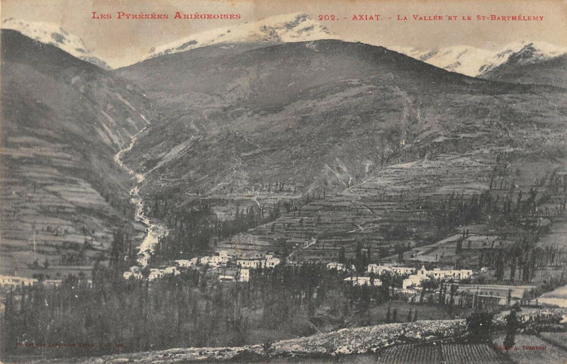 Carte postale ancienne Axiat La Vallee Et Le Saint-Barthelemy à Axiat