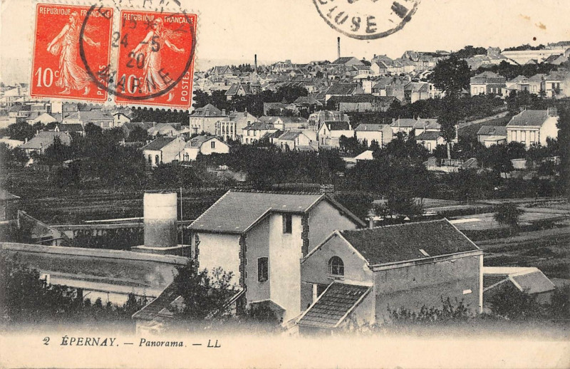 Carte postale ancienne Epernay Panorama à Épernay