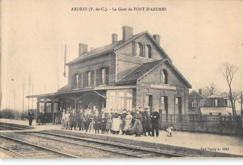 Carte postale ancienne Ardres La Gare De Pont D'Ardres à Ardres