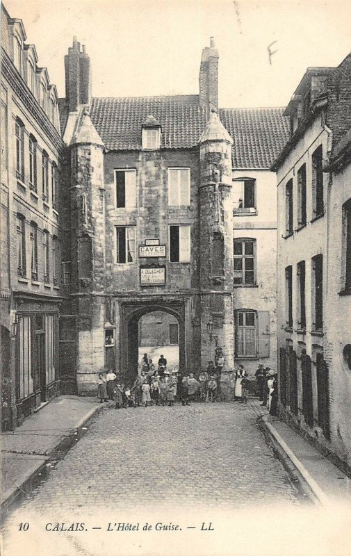 Carte postale ancienne Calais Hotel De Guise à Calais