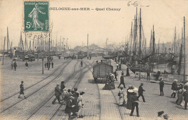 Carte postale ancienne Boulogne Sur Mer Quai Chanzy à Boulogne-sur-Mer