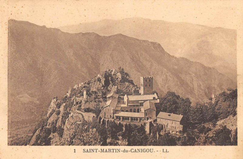 Carte postale ancienne Saint Martin Du Canigou