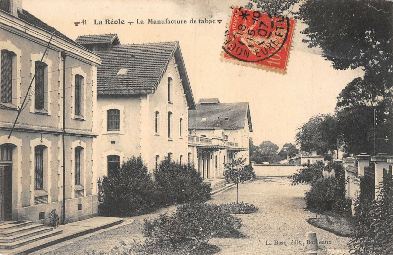 Carte postale ancienne La Reole Manufacture De Tabac