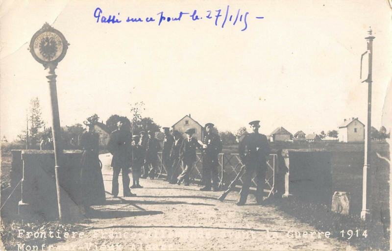 Carte postale ancienne Carte Photo Frontiere Franco Allemande Montreux Vieux Alsace à Montreux-Vieux