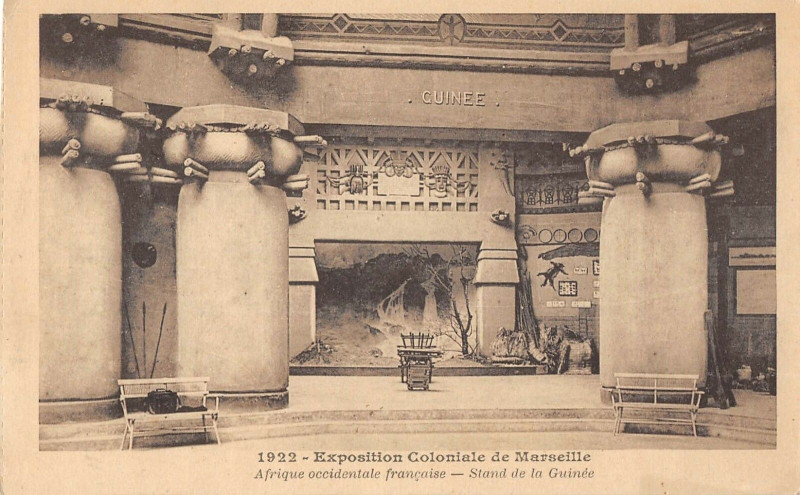 Carte postale ancienne Exposition Coloniale Marseille Aof Stand De La Guinee à Marseille