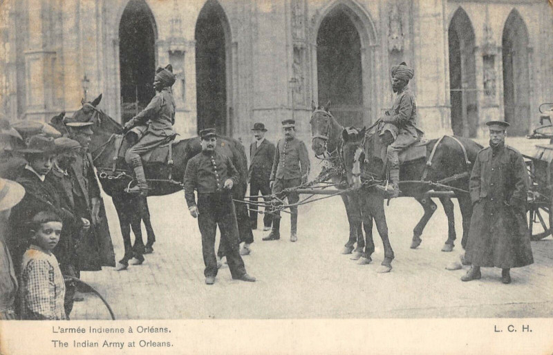 Carte postale ancienne L'Armee Indienne A Orleans à Orléans