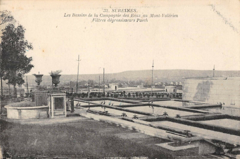 Carte postale ancienne Suresnes Les Bassins De La Cie Des Eaux Mt Valerien Filtres Degrossisseur à Suresnes