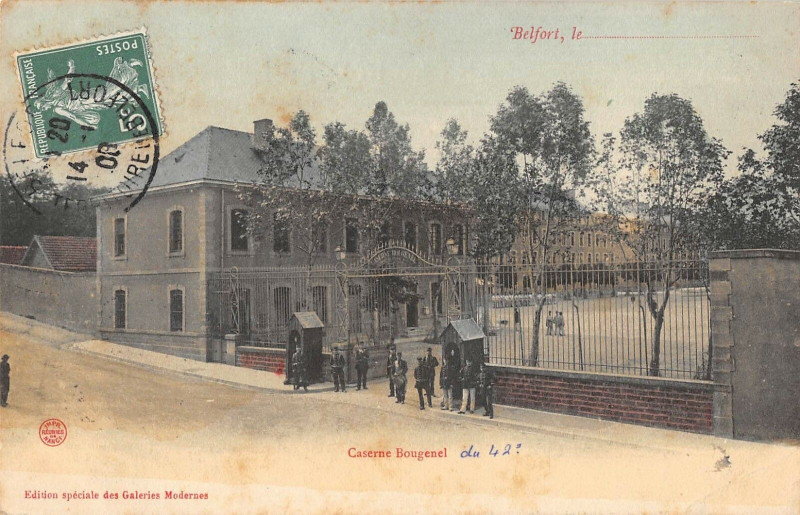 Carte postale ancienne Belfort Caserne Bougenel à Belfort