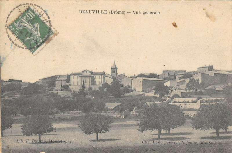 Carte postale ancienne Reauville Vue Generale à Réauville