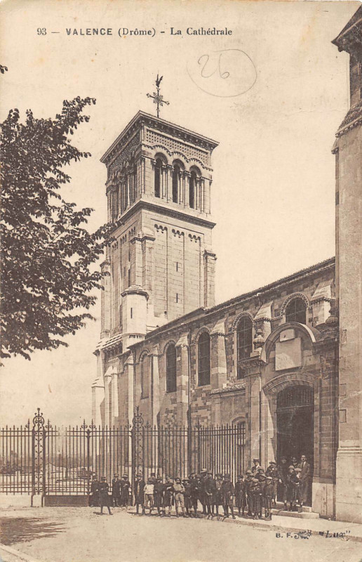 Carte postale ancienne Valence La Cathedrale à Valence