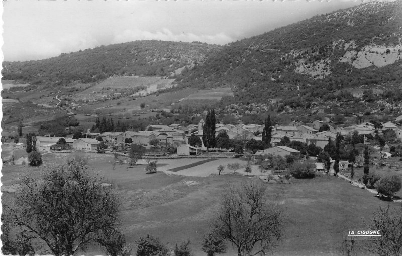 Carte postale ancienne Lesches En Diois Vue Generale à Lesches-en-Diois