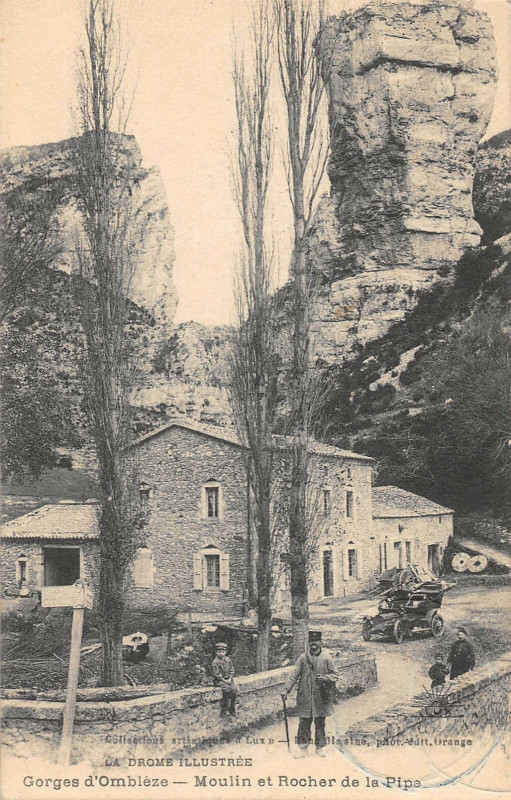 Carte postale ancienne Gorges D'Ombleze Moulin Et Rocher De La Pipe