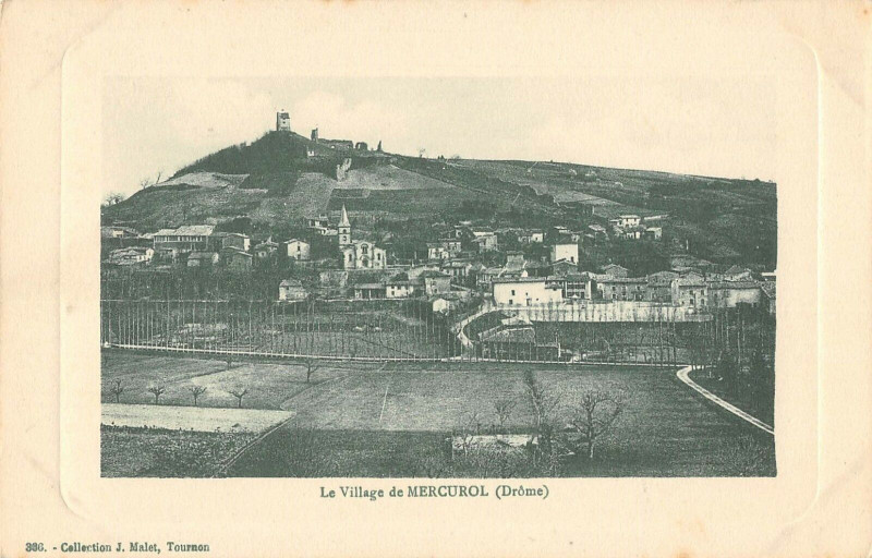 Carte postale ancienne Le Village De Mercurol