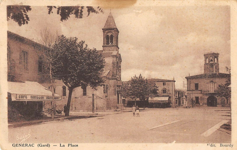 Carte postale ancienne Generac La Place à Générac