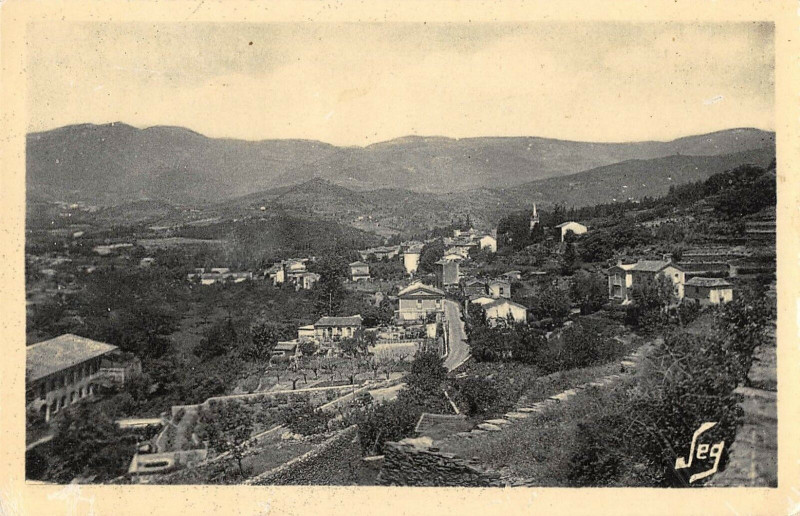 Carte postale ancienne Aveze Vue Generale à Avèze