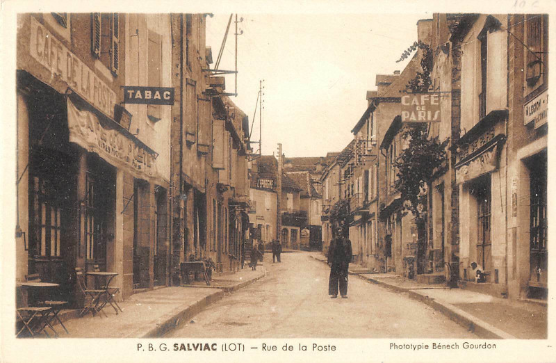 Carte postale ancienne Salviac Rue De La Poste à Salviac