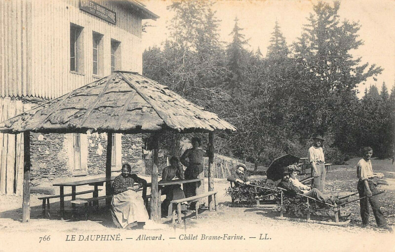Carte postale ancienne Allevard Chalet De Brame Farine à Allevard