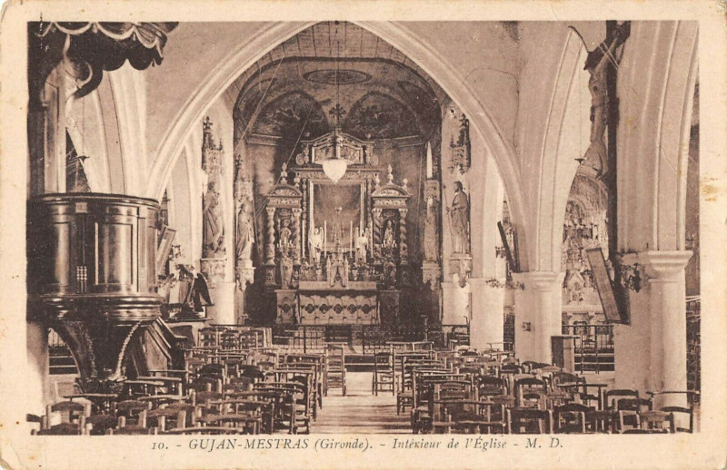 Carte postale ancienne Gujan Mestras Interieur De L'Eglise à Gujan-Mestras