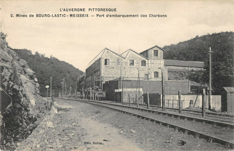 Carte postale ancienne Mines De Bourg Lastic Meisseix Port D'Embarquement Des Charbons à Lastic